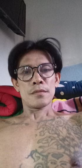แชท นัดเจอ  ที่อยู่ กรุงเทพมหานคร