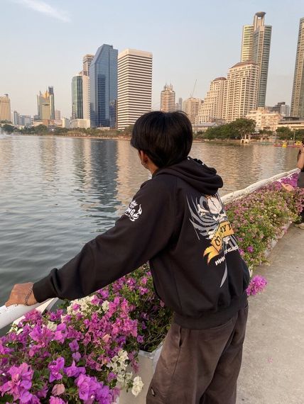 chat looking for friends  from Samut Prakarn