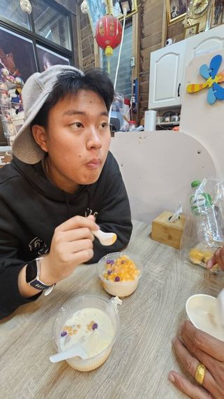chat looking for friends
