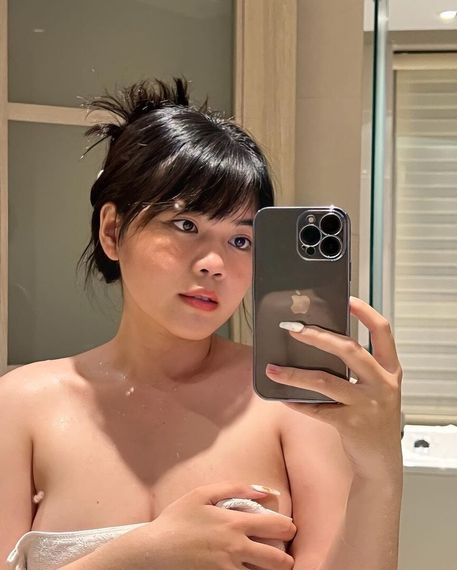chat single  from Bangkok