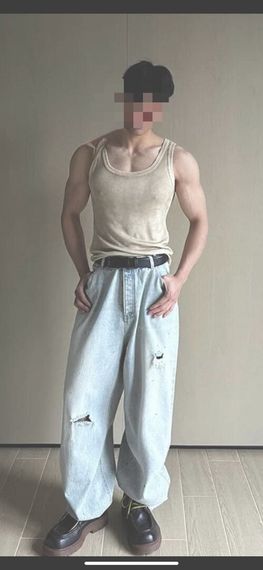 แชท หากิ๊ก, โสด  ที่อยู่ กรุงเทพมหานคร