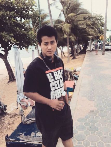 chat find love, chat  from Bangkok