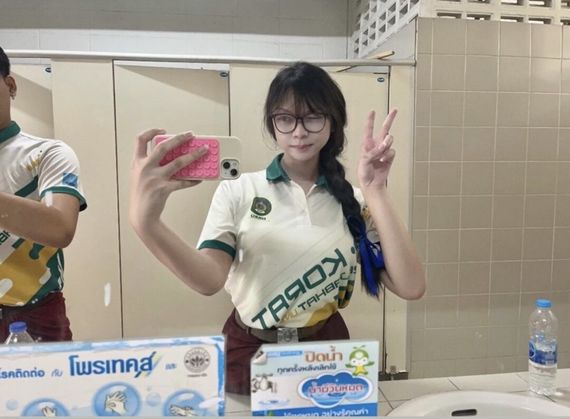 chat find love, chat from Bangkok