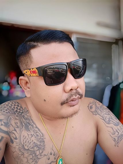 แชท หากิ๊ก 