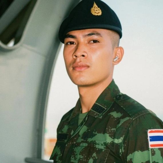 แชท โสด  ที่อยู่ กรุงเทพมหานคร
