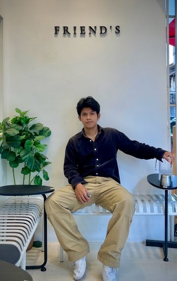 แชท นัดเดท  ที่อยู่ กรุงเทพมหานคร