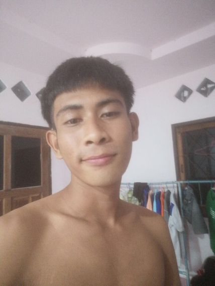 แชท หาแฟน, โสด 