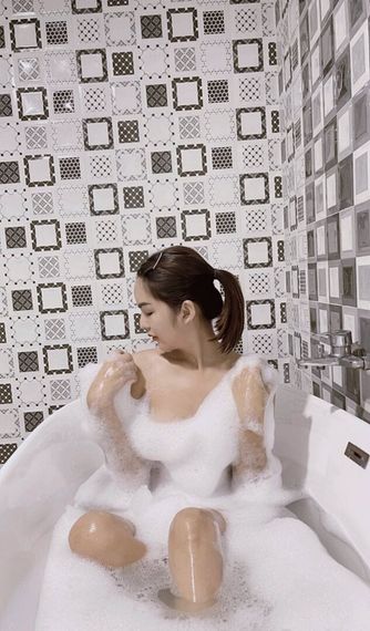 แชท หากิ๊ก, โสด 