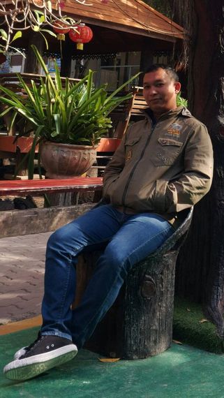 chat looking for friends  from Bangkok