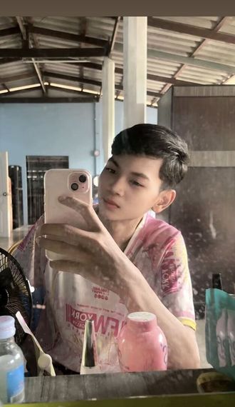 chat chat  from Suphan Buri