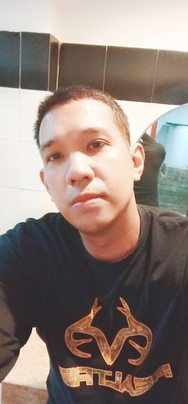 chat looking for friends  from Bangkok