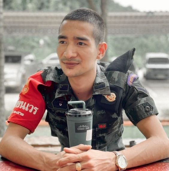 chat looking for friends