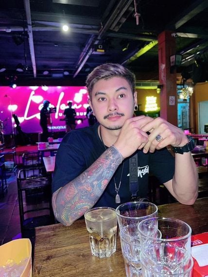 แชท หาแฟน, โสด