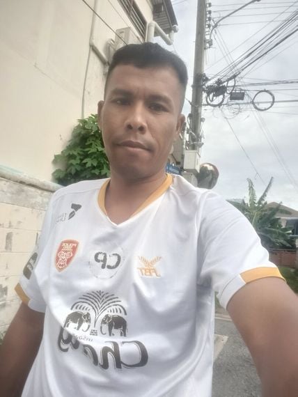 chat looking for friends