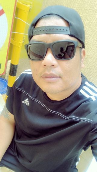 แชท หาเพื่อนคุย, โสด