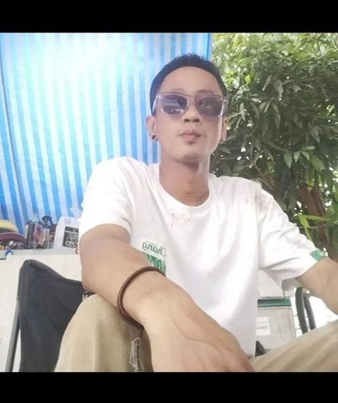 chat looking for friends from Surat Thani