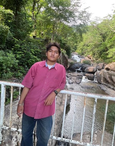 แชท หากิ๊ก, โสด  ที่อยู่  ปทุมธานี