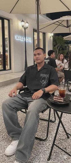chat chat, pretend chat from Songkhla