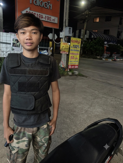 chat date from Nonthaburi