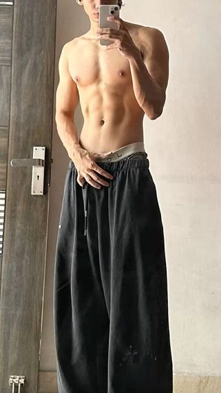 แชท หากิ๊ก, โสด 