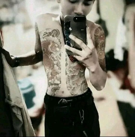 แชท หากิ๊ก, นัดเดท