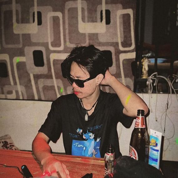 แชท หาแฟน, โสด ที่อยู่ สุรินทร์