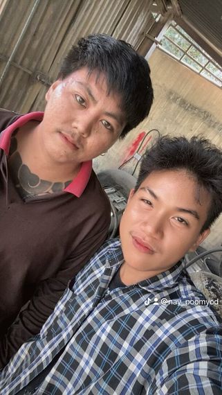 แชท หาเพื่อนคุย, โสด 
