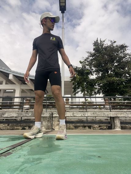 chat single, date from Bangkok