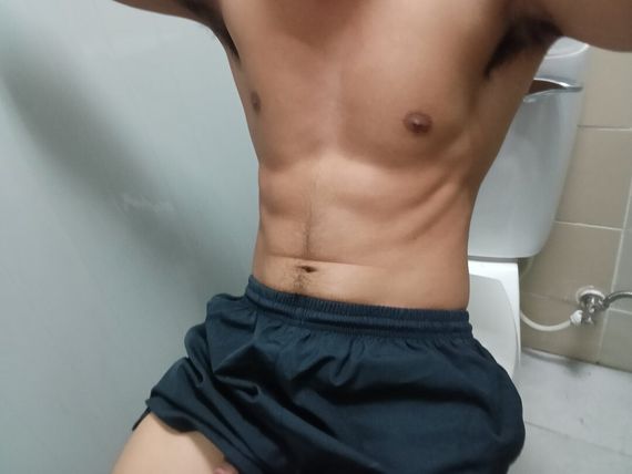 แชท หาเพื่อนคุย, โสด