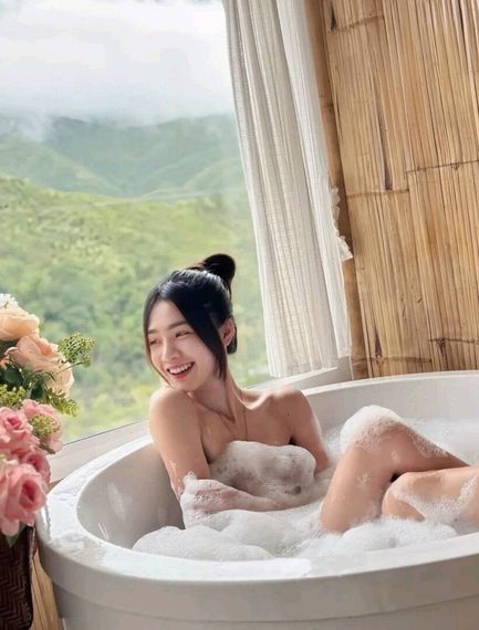 แชท นัดเดท  ที่อยู่ กรุงเทพมหานคร