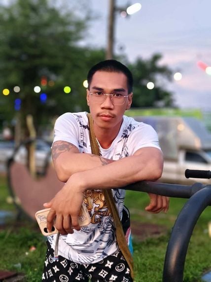 chat looking for friends