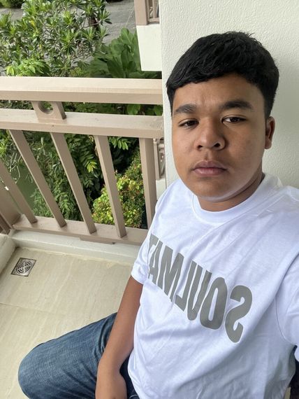 chat looking for friends from Surat Thani
