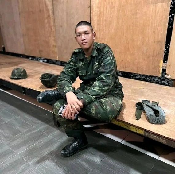 แชท แชทเปิดกล้อง, นัดเดท  ที่อยู่  ร้อยเอ็ด