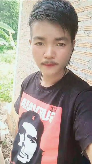 แชท หาเพื่อนคุย, โสด 