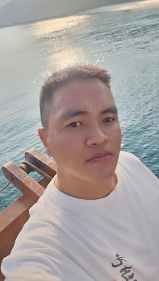 แชท หาเพื่อนคุย, หาเพื่อนเที่ยว  ที่อยู่  ชลบุรี