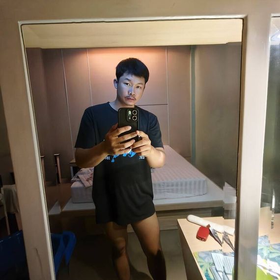 แชท หากิ๊ก, โสด 