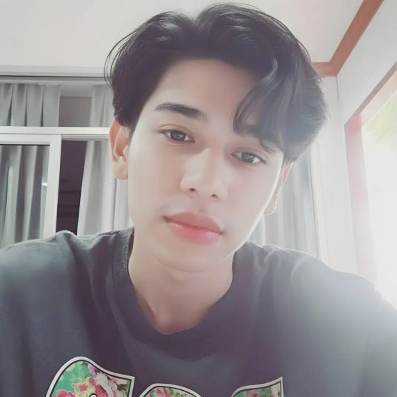 แชท หาเพื่อนคุย, โสด 